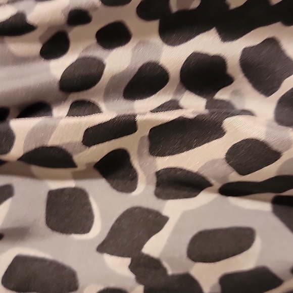 Banana Republic Wrap Dress - Picture 3 of 6